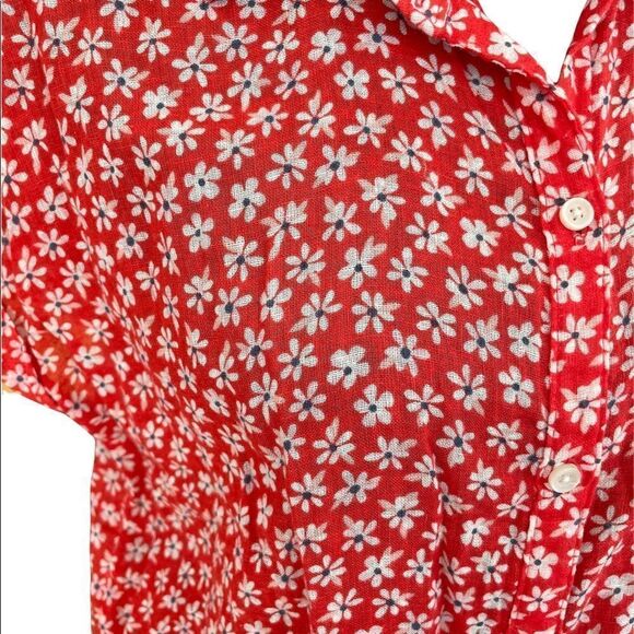Old Navy linen/ cotton blend red floral tie front top, size M. - Picture 6 of 6